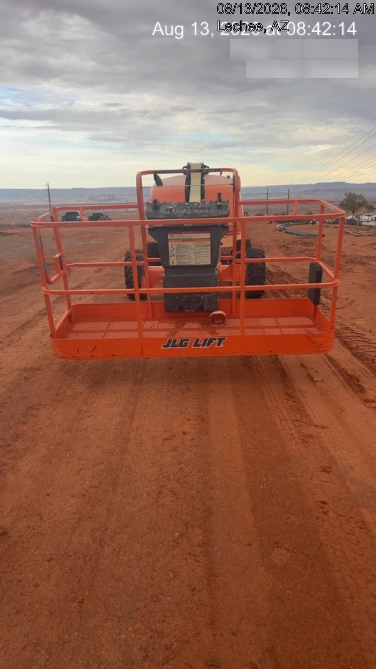 2019 JLG 400S