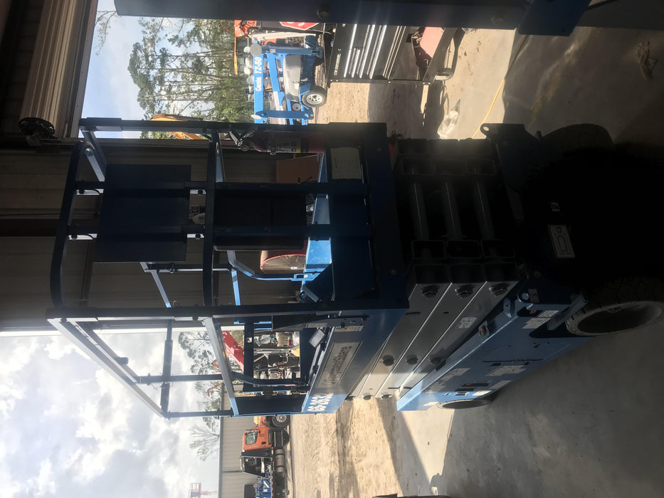 2019 Genie GS-2632 Folding rails with half height swing gate