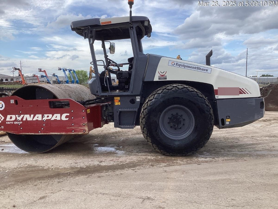 2022 DYNAPAC CA2500D