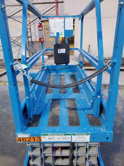 2019 Genie GS-1930 Fixed rails with chain Entry