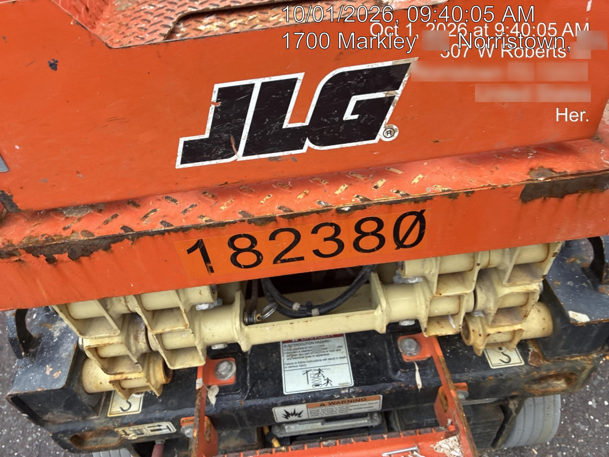 2021 JLG ES1330L