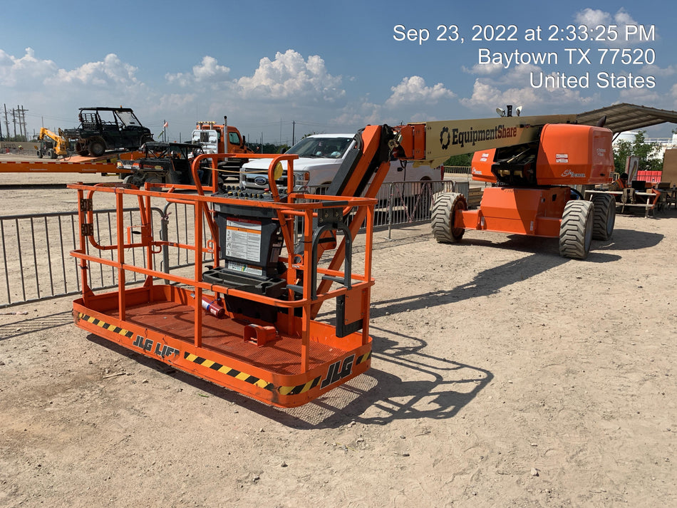 2022 JLG 660SJ