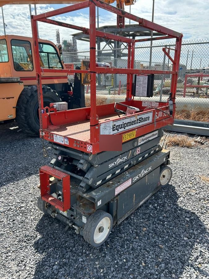 2019 Skyjack SJIII-3219 Standard Options, Trojan Batteries