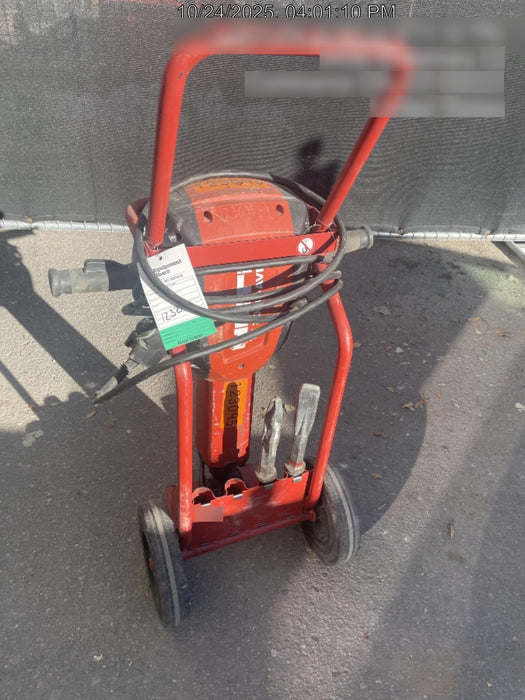 2020 HILTI TE 3000-AVR