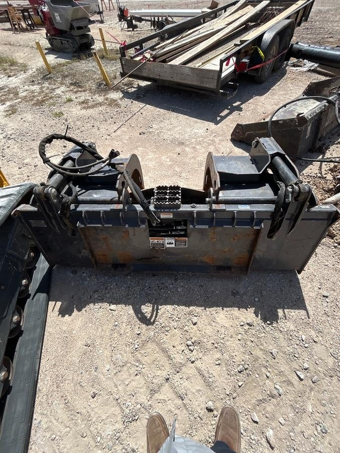 2020 PALADIN 76" Scrap Grapple Bucket - Paladin