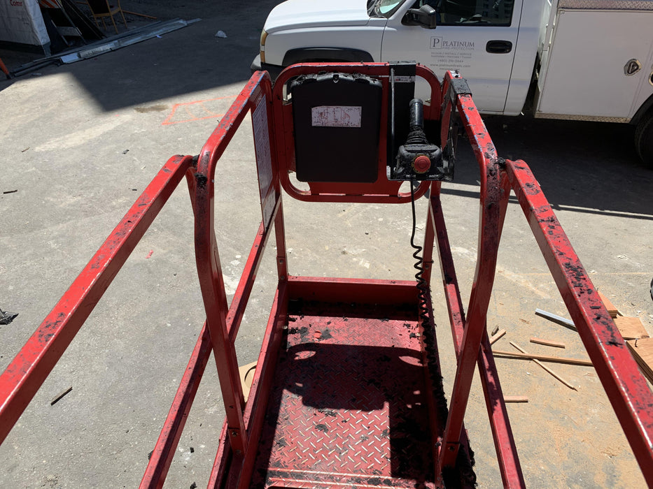 2020 MEC 1330SE Solid NM Tires, Steel Swing out Doors, LCS, Beacon, 900W Inverter