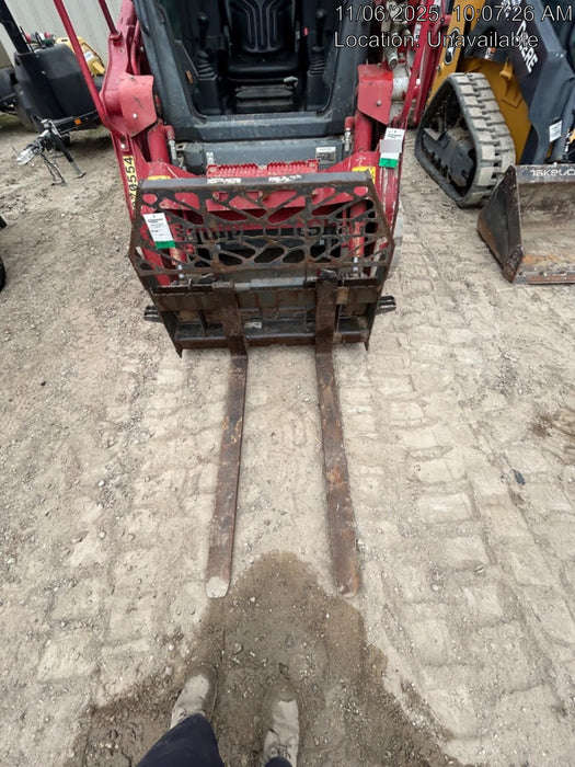 2020 EMKAY 48" Pallet Forks - Emkay