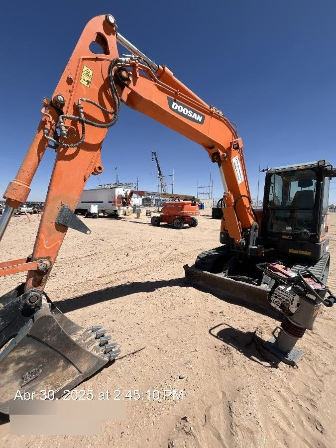 2020 DOOSAN DX85R-3