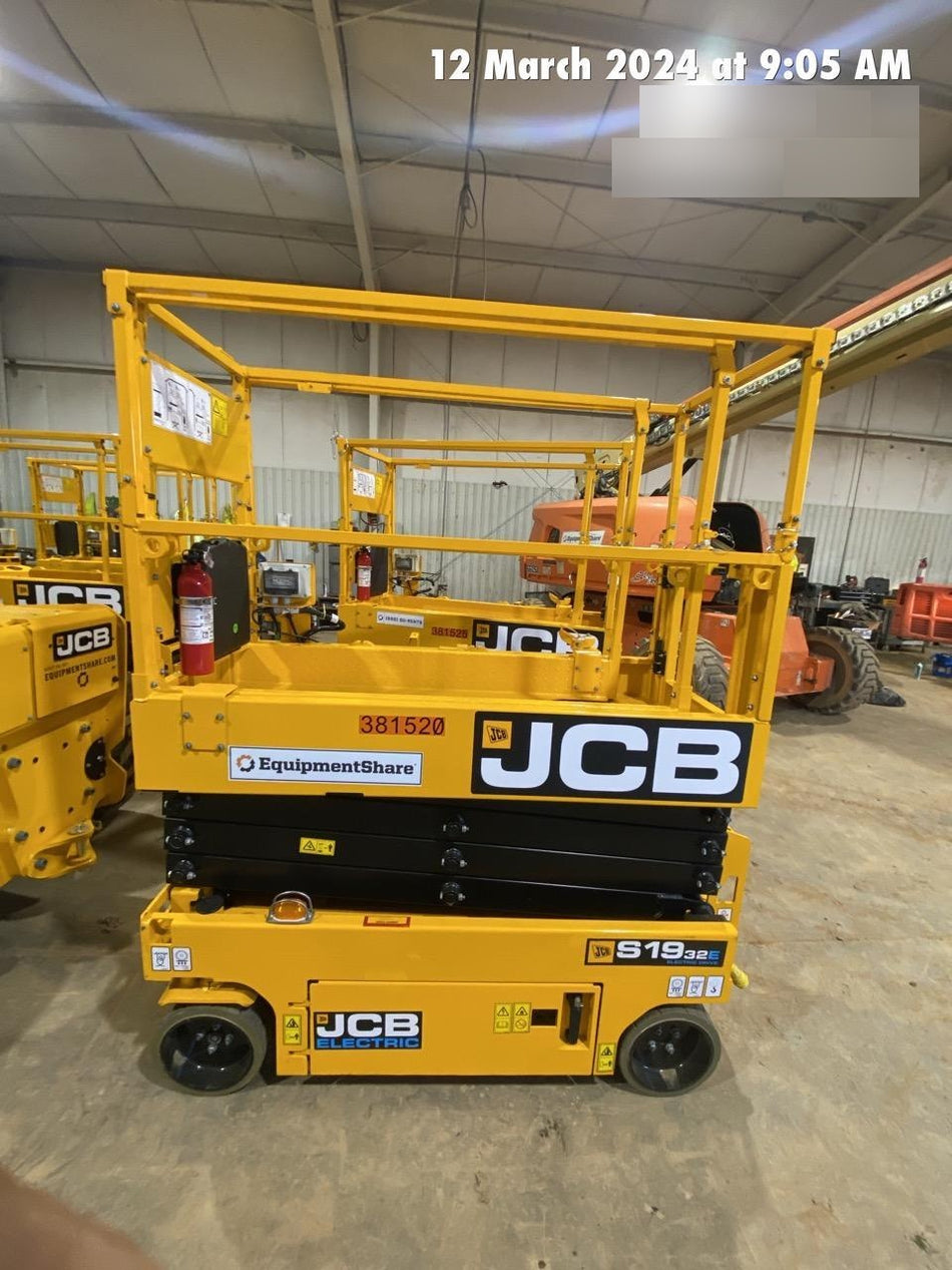 2024 JCB S1932E