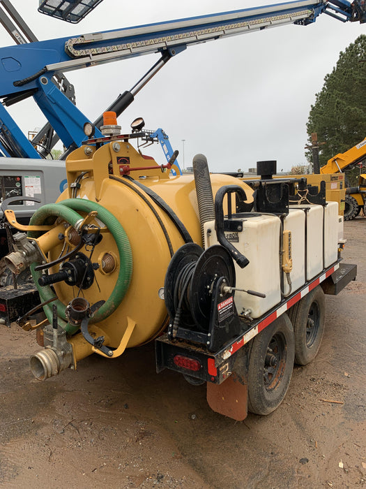 2021 Vac-Tron LP573XDT Kohler Diesel, 500 Gallon Debris Tank w/ Hydraulic Tilt, two (2) 100 Gallon Water Tanks, Low Profile Torsion Axles (12,000 GVWR)