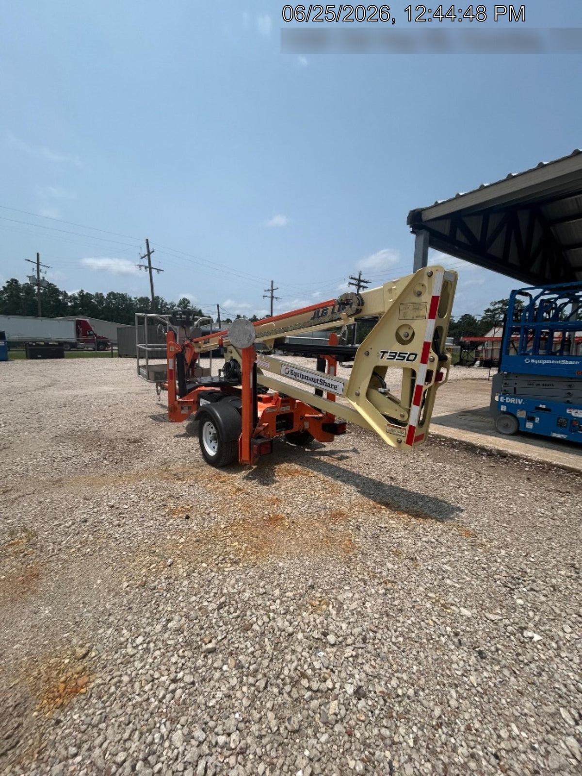 2022 JLG T350