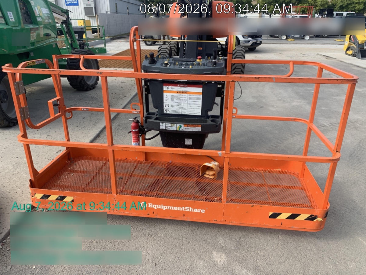 2025 JLG 660SJ
