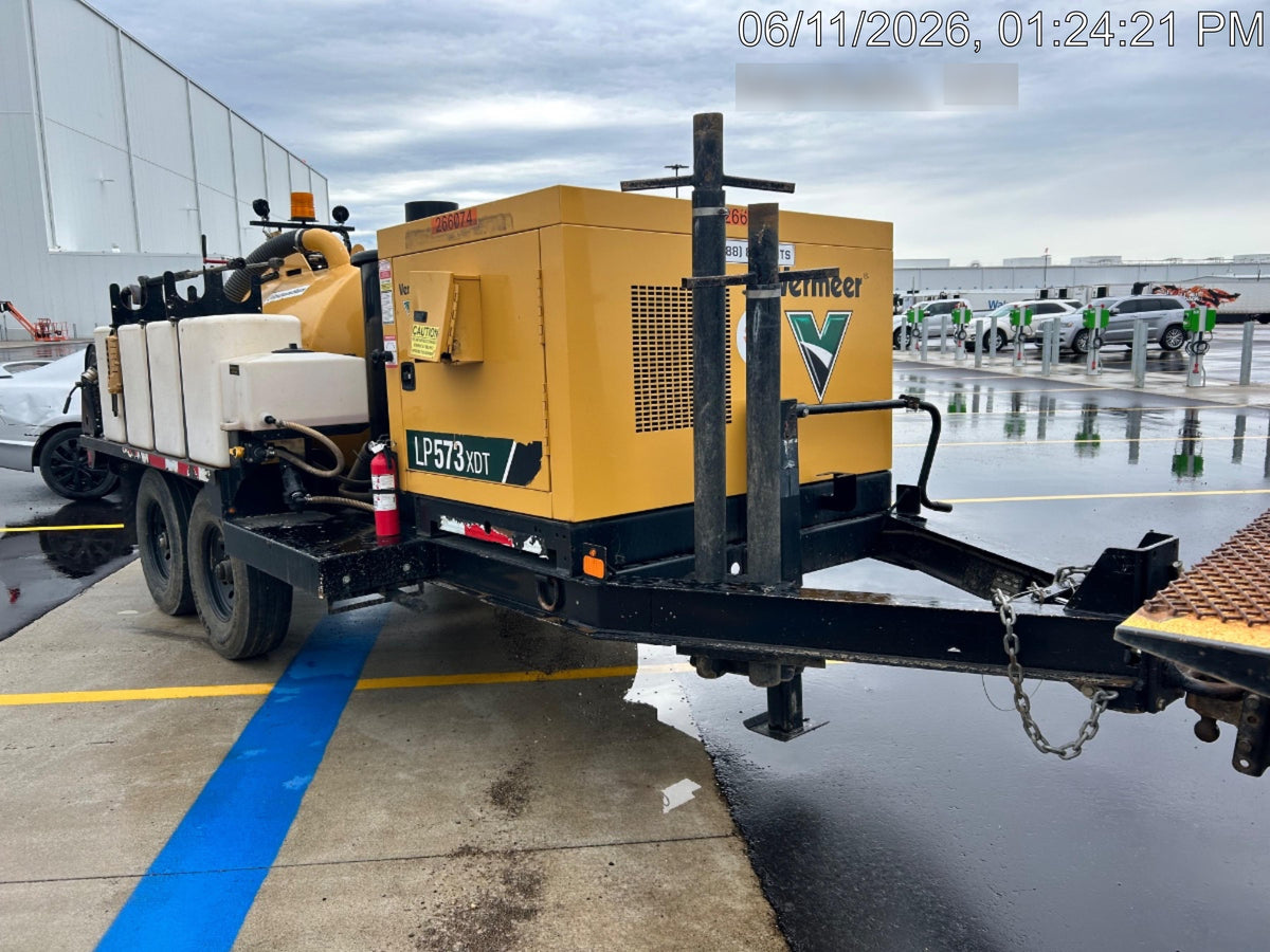 2022 Vac-Tron LP573XDT T4 Koehler Diesel Engine, 500 Gallon Debris Tank, x2 100 Gallon Water Tanks