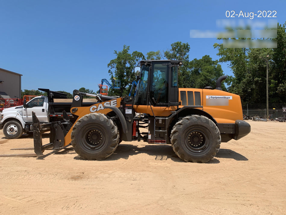 2022 CASE 821G