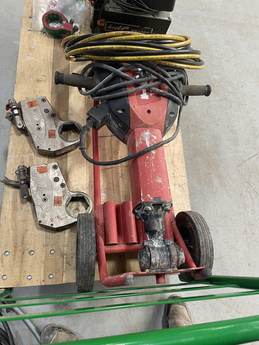 2020 HILTI TE 3000-AVR