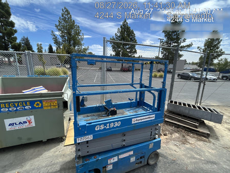 2020 Genie GS-1930 Solid Non Marking Tires, Beacon, Folding rails with half height swing gate, 800W Inverter