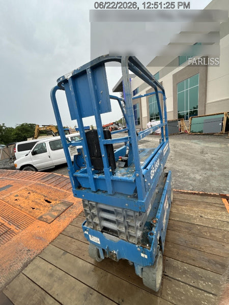 2019 Genie GS-1930 Fixed rails with chain Entry