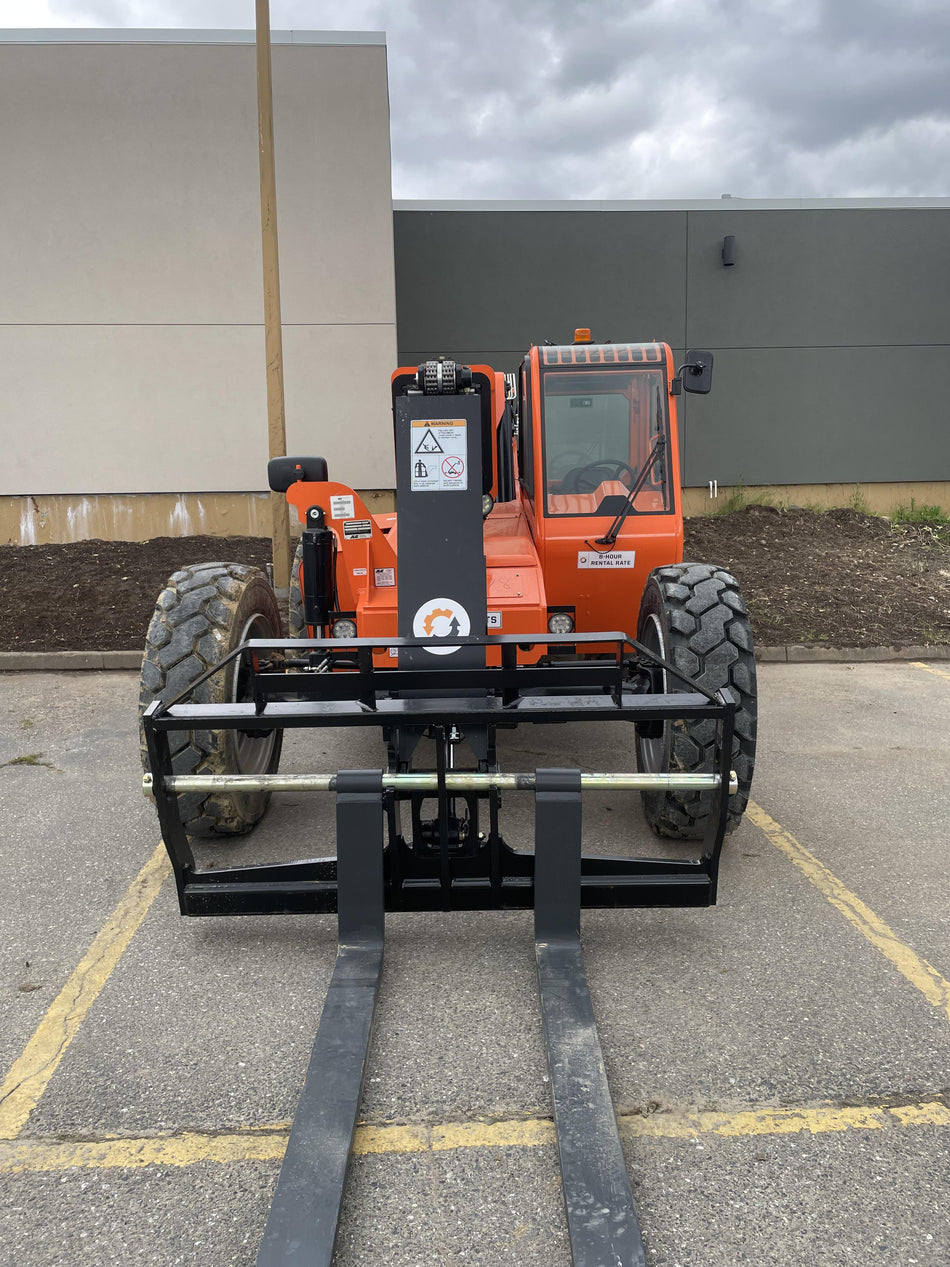 2022 SKYTRAK 8042