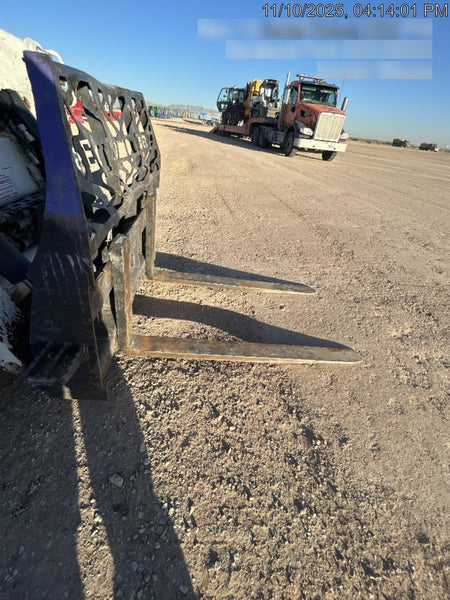 2021 PALADIN 48" Pallet Forks - Paladin