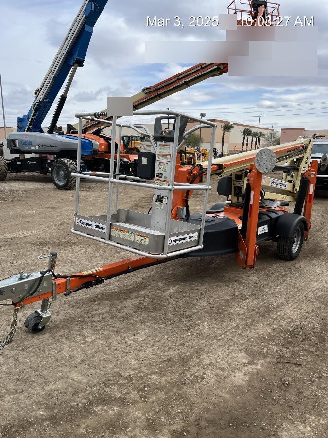 2022 JLG T350