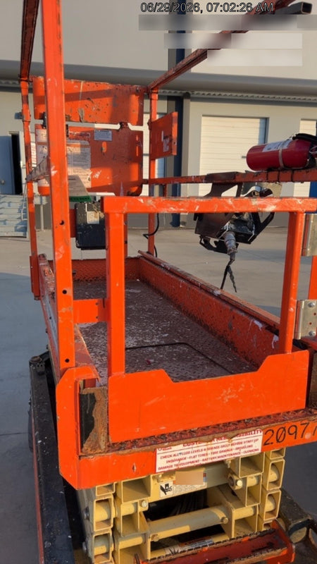 2022 JLG ES1932