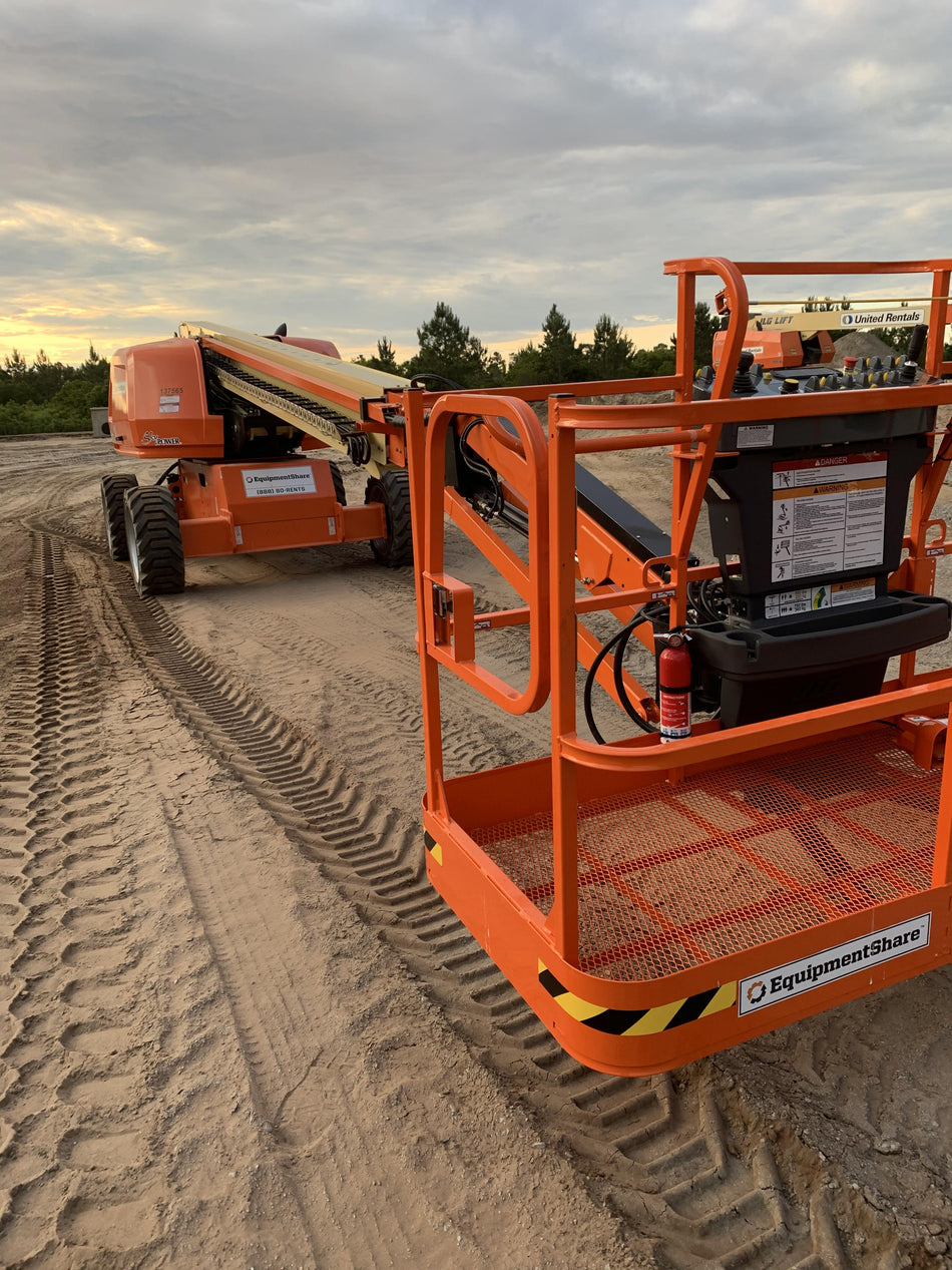 2021 JLG 660SJ