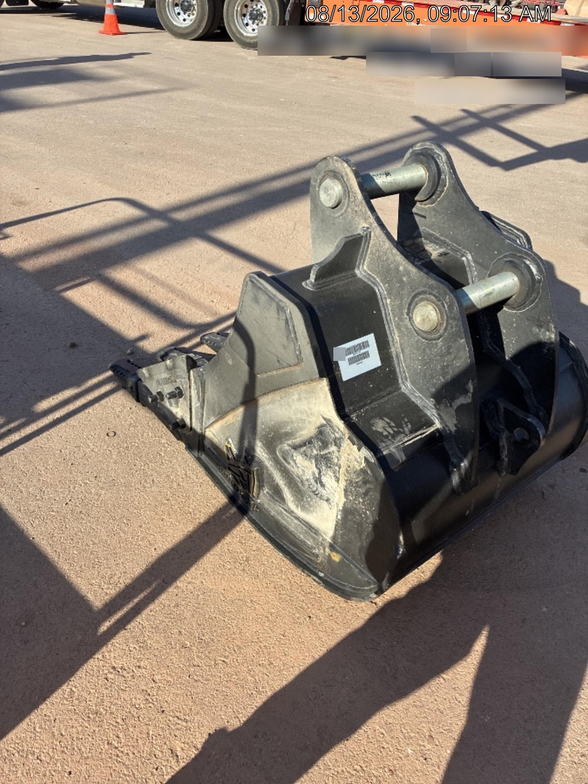 2026 RHINOX 36" Tooth Bucket - Rhinox