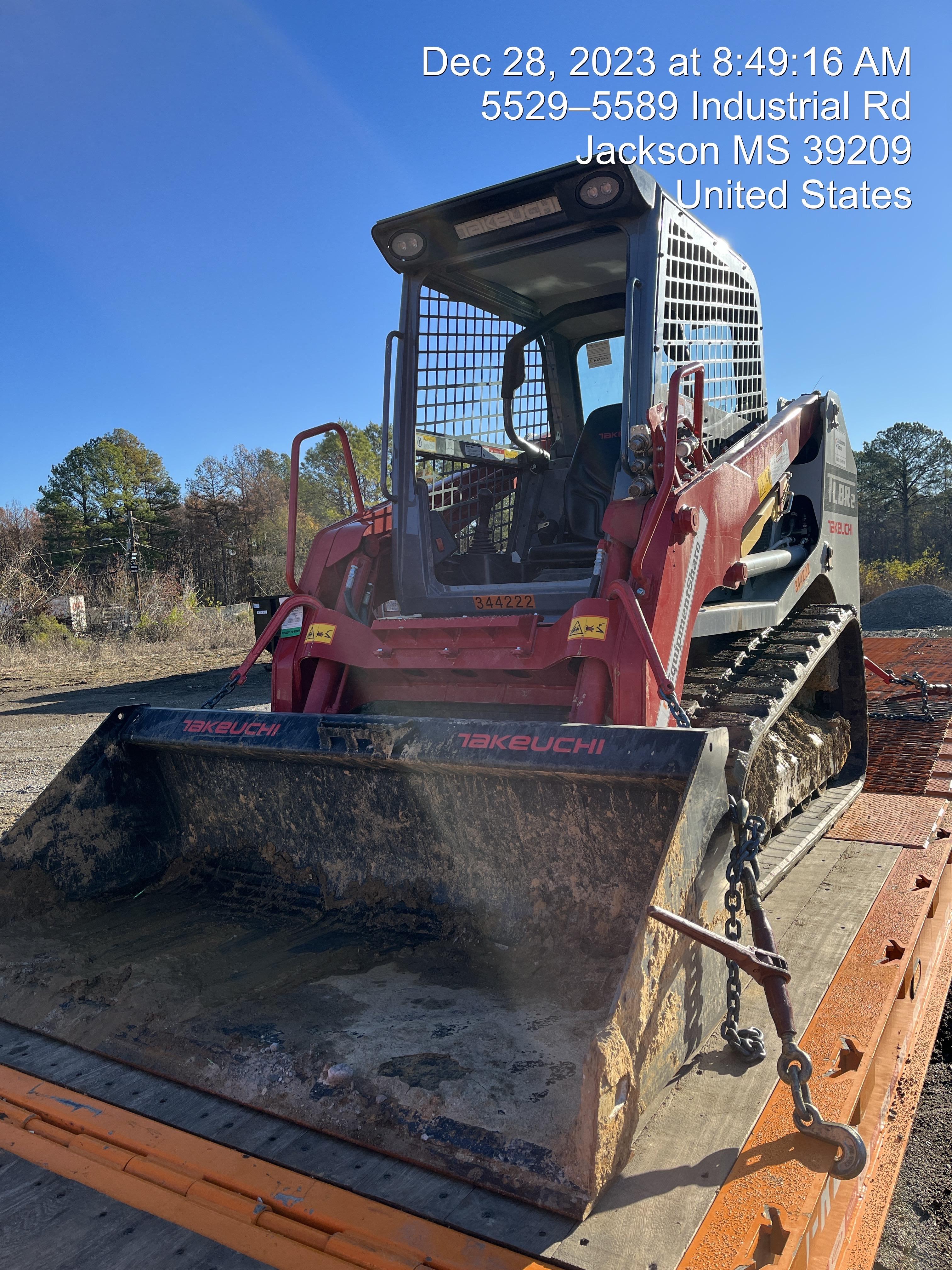 2023 TAKEUCHI TL8R2-R