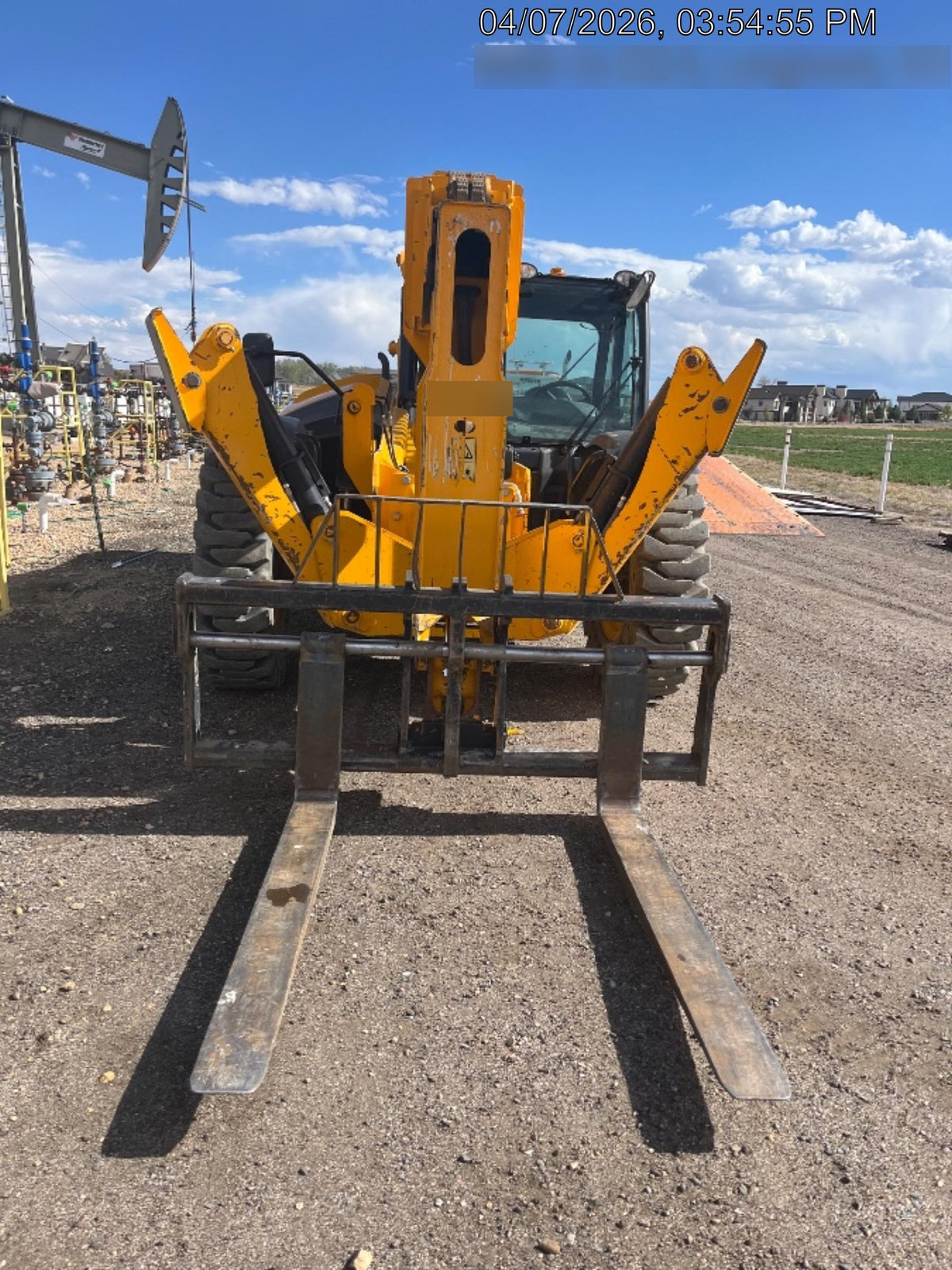 2019 JCB 512-56 JCB 512-56 Enclosed Cab, 109 HP, Solid Tires, Worklights, Beacon, Aux Hydraulics, Lifting Eye w/60" Carriage/60" Forks