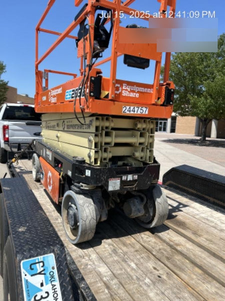 2022 JLG ES2632