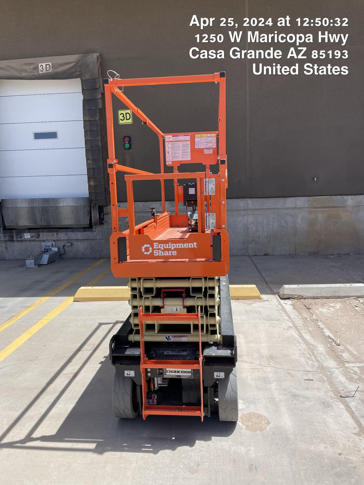 2023 JLG ES2632