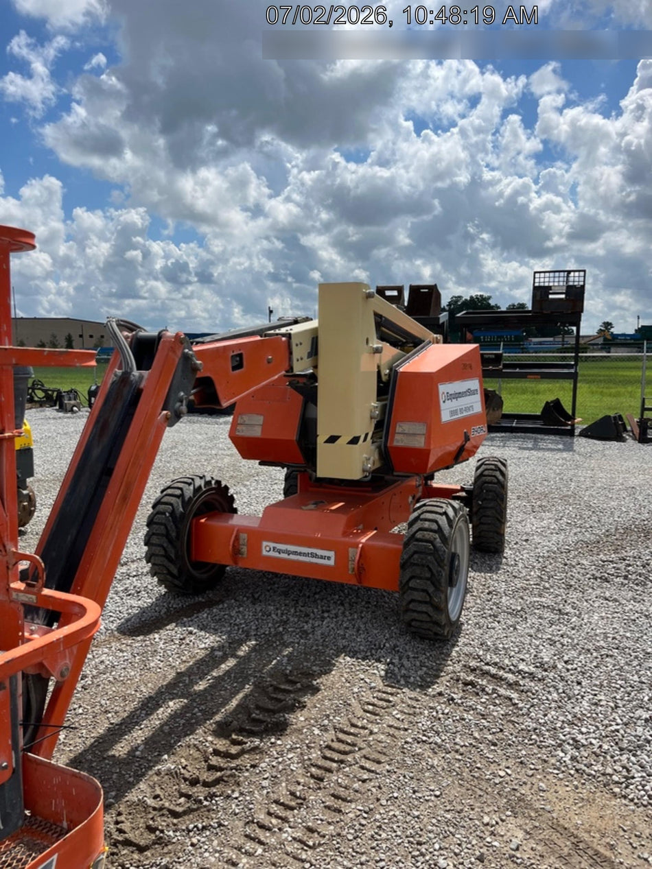 2022 JLG 340AJ