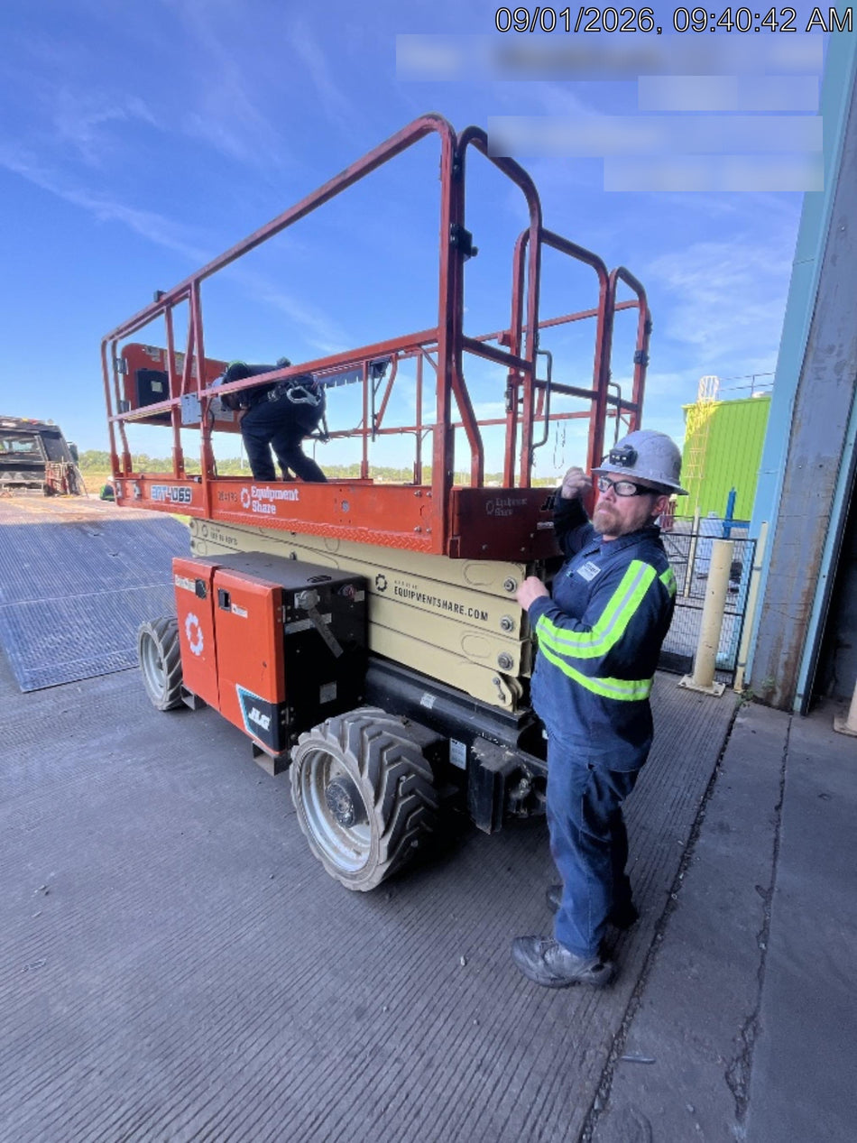 2023 JLG ERT4069