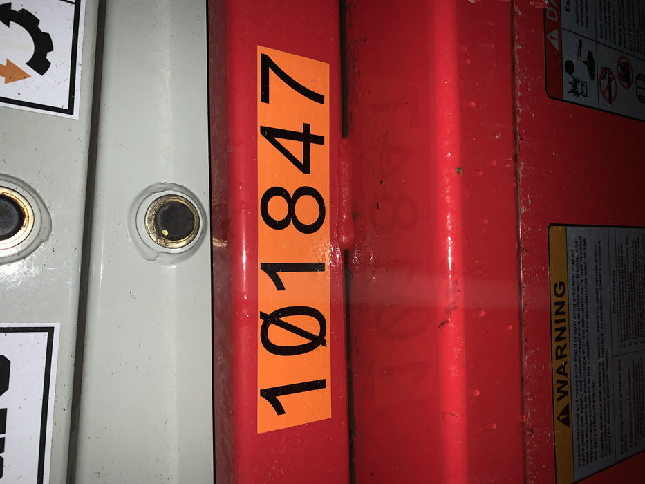 2020 MEC 1330SE Solid NM Tires, Steel Swing out Doors, LCS, Beacon, 900W Invertor