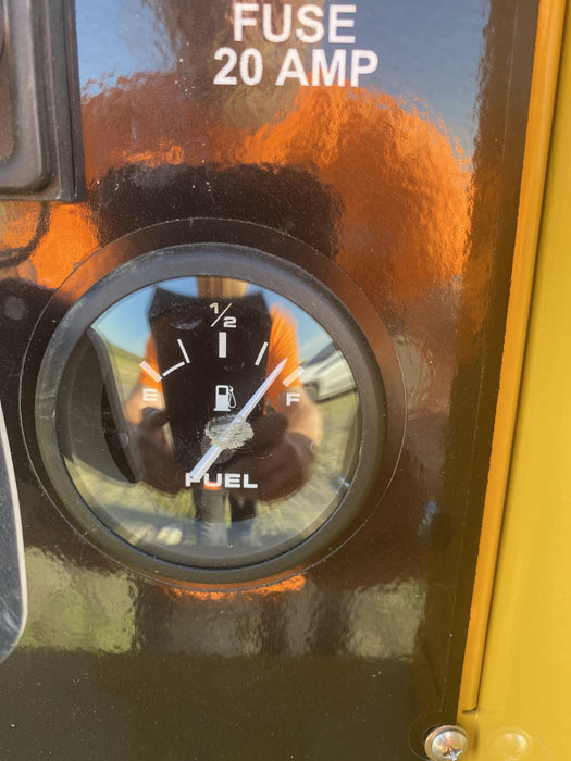 2023 Vac-Tron LP573XDT T4 Koehler Diesel Engine, 500 Gallon Debris Tank, x2 100 Gallon Water Tanks