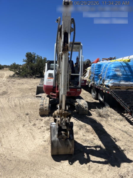 2022 TAKEUCHI TB235-2R