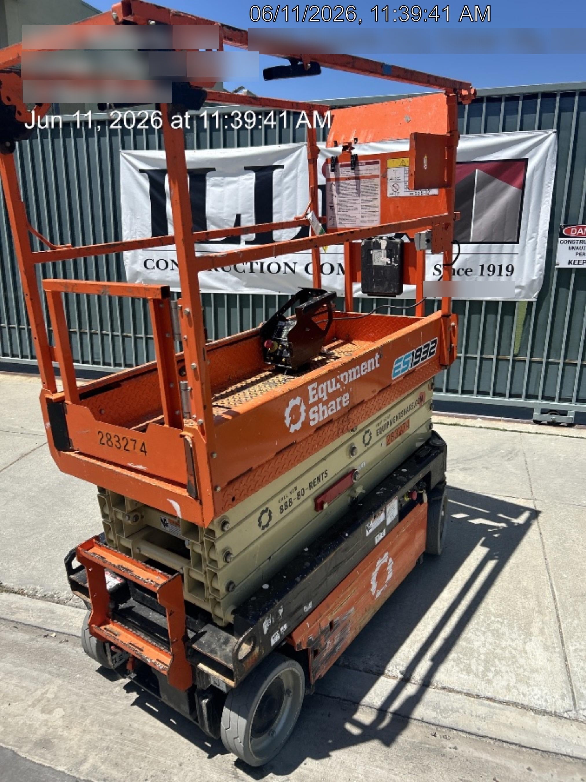 2022 JLG ES1932