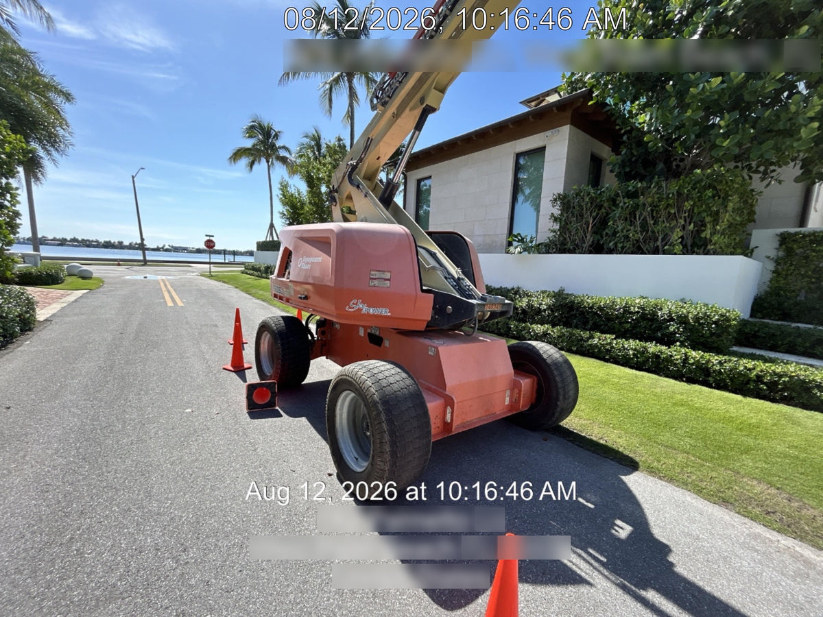 2022 JLG 660SJ