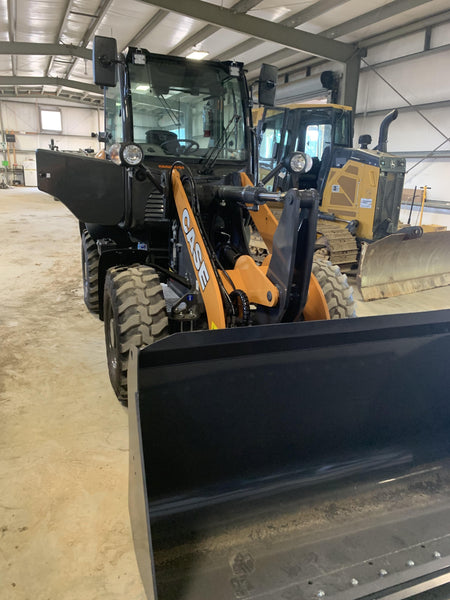 2022 Case 221F Cab/Heat/Air, CWK, Hydraulic Coupler, LED Worklights
