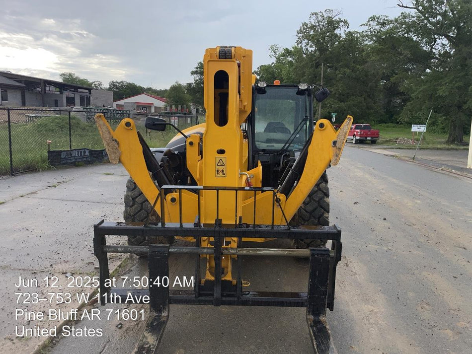 2025 JCB 512-56
