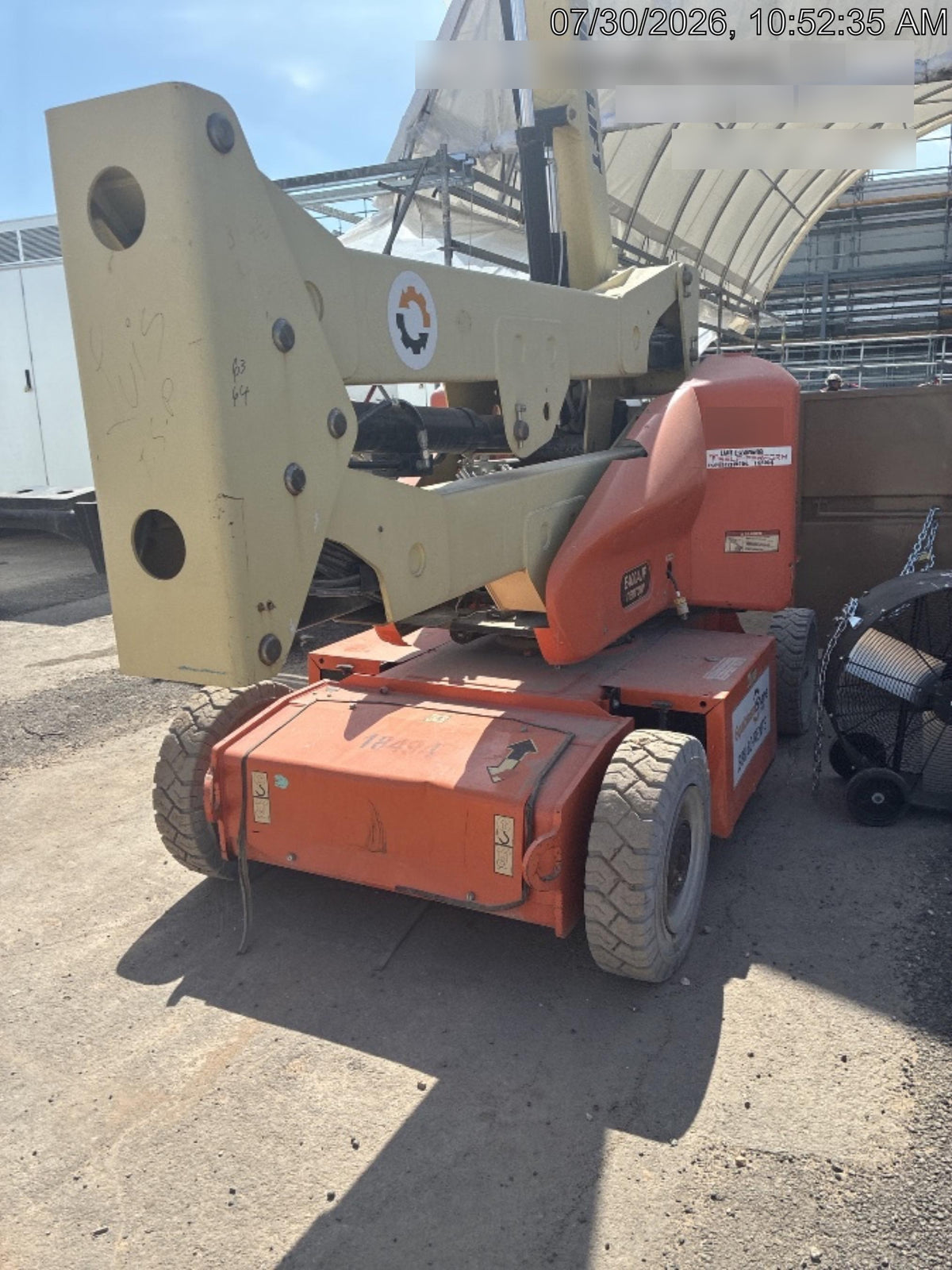 2019 JLG E400AJPN
