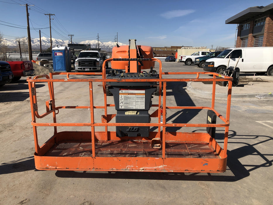 2019 JLG 460SJ