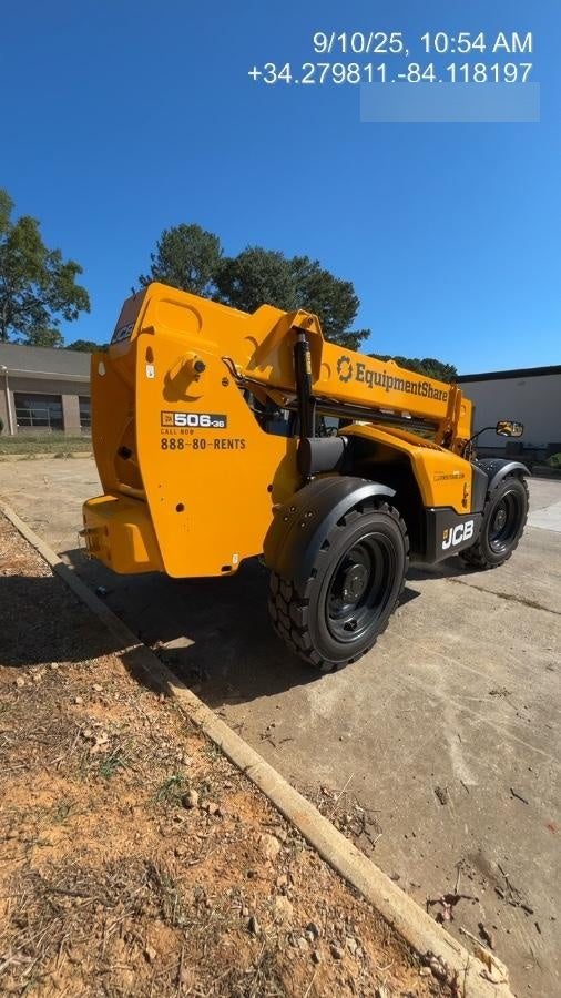 2025 JLG ES1932