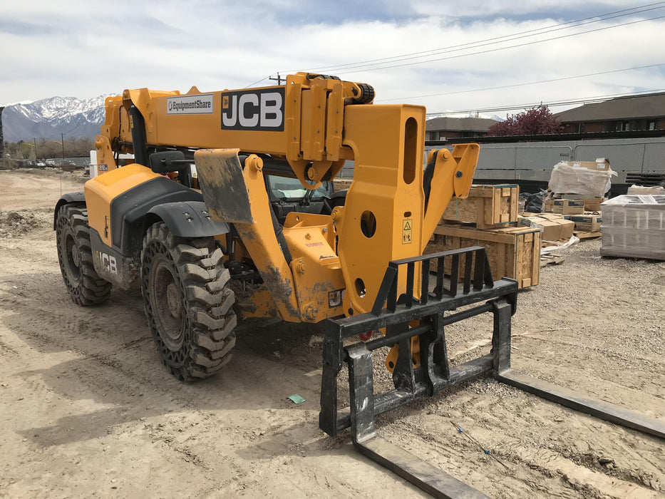 2020 JCB 512-56