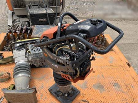2025 HUSQVARNA LT6005