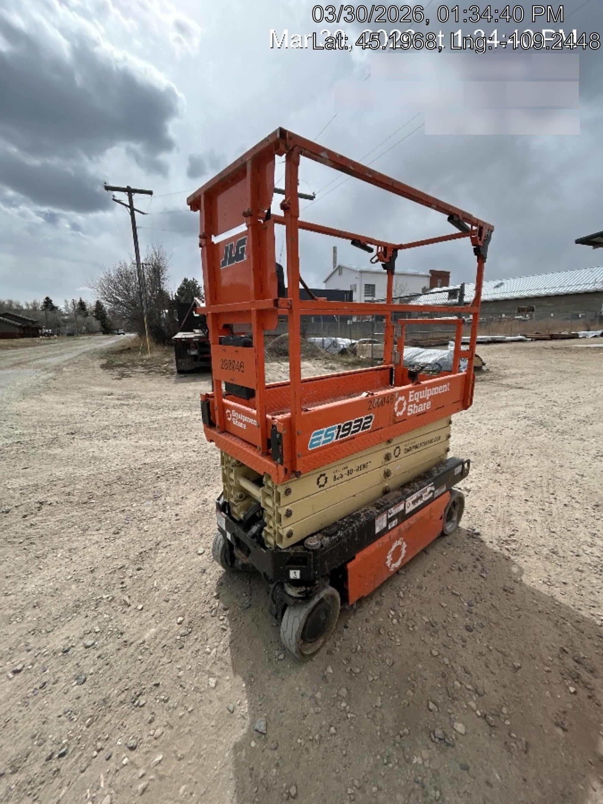 2022 JLG ES1932