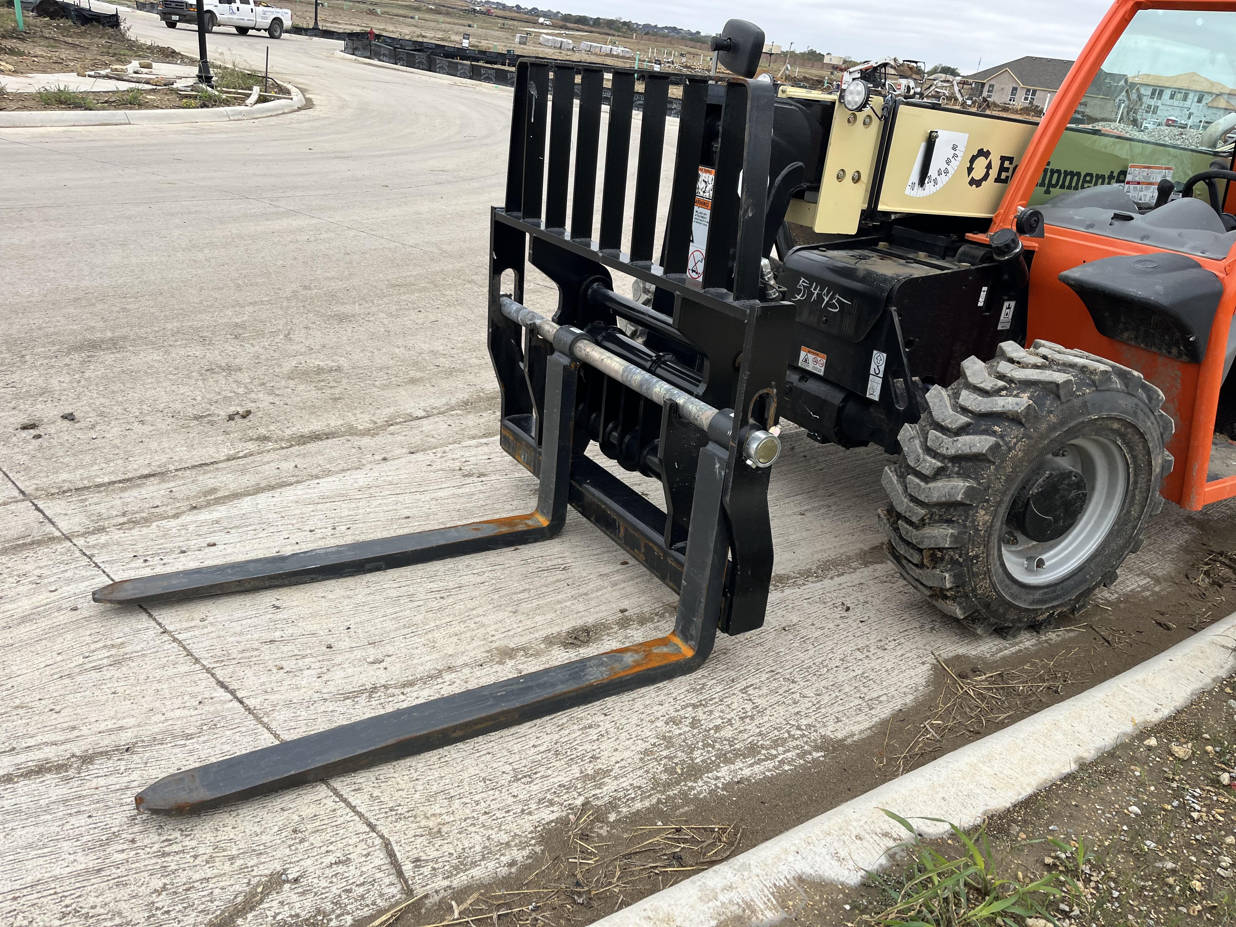 2023 JLG G5-18A