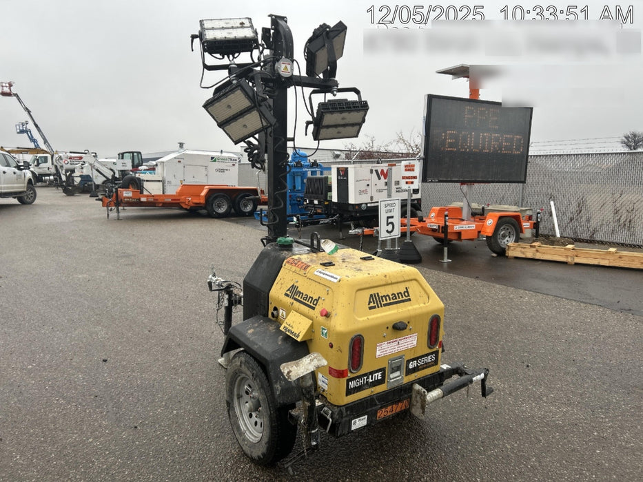 2022 Allmand NLV3GR (4) LED Light Fixture 350W, 23' Vertical Mast, 3kW Prime, Towable, ES Decals, T3