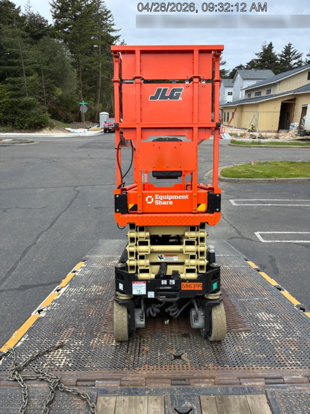 2025 JLG ES1932