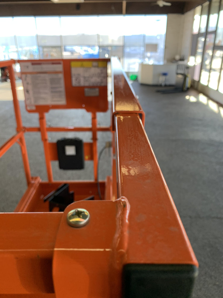 2022 JLG R1932